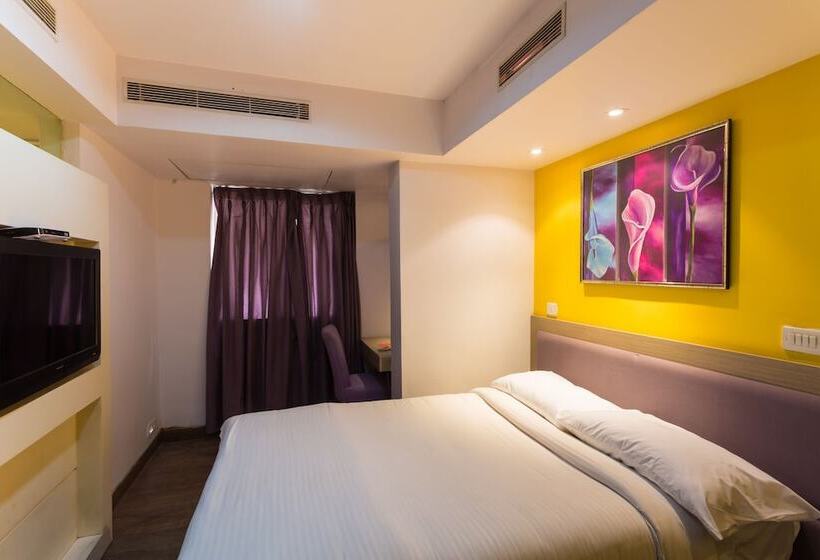 Quarto Estandar Individual, Ginger Vishakhapatnam, Dwarka Nagar