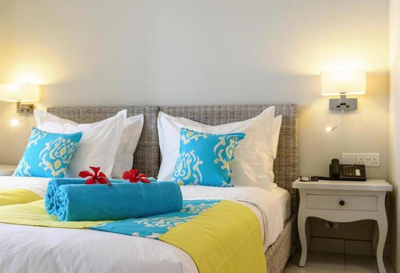 استودیوی لوکس, Voile Bleue Boutique