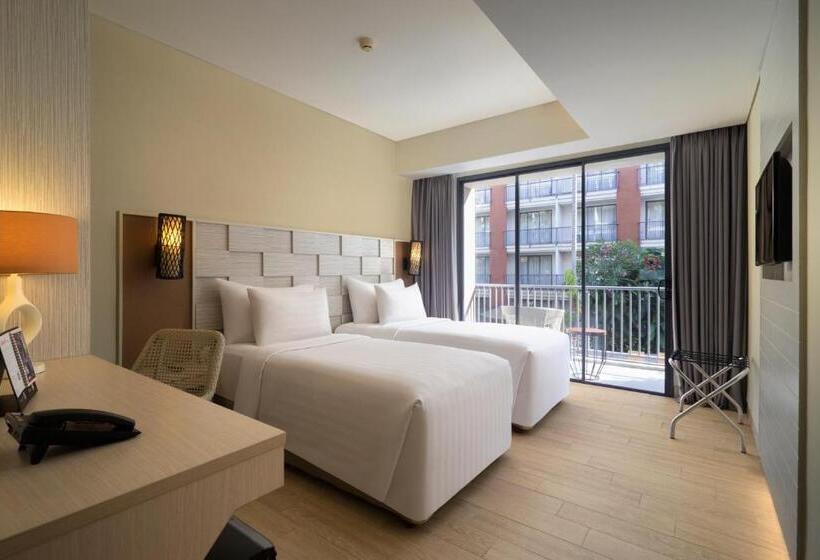 Номер Deluxe, Swiss Belhotel Tuban Bali