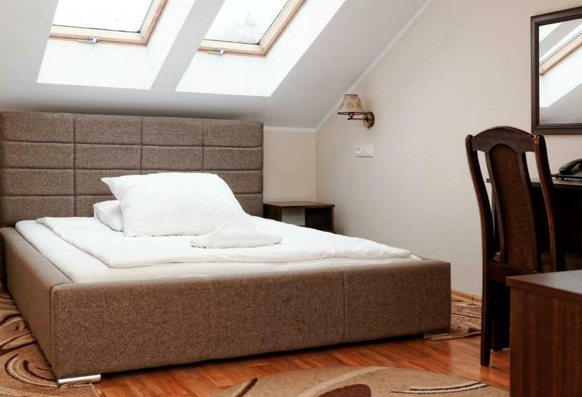 Номер Стандарт Индивидуальный, Dworek Różany Hotel & Restauracja