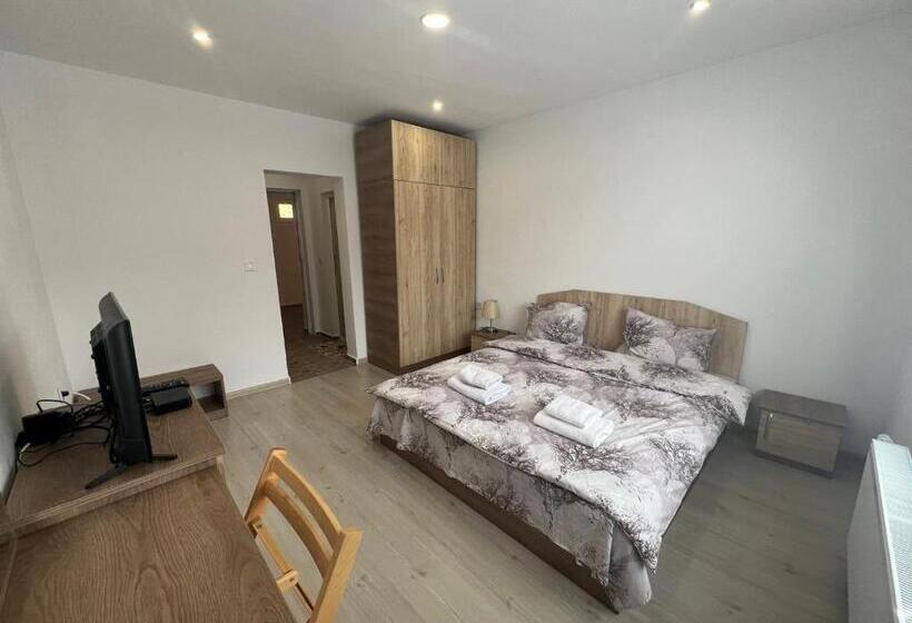 Casa 1 Quarto, къща за гости давидковска река