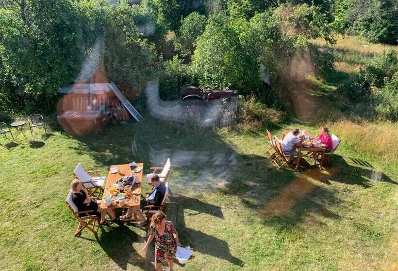 Номер Economy, Charming House On Large Property On Vato