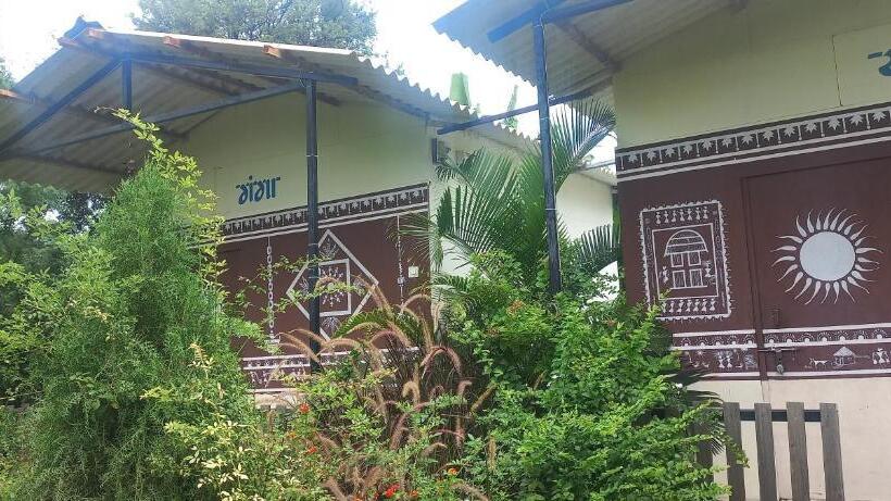 标准间, Yugankur Farm House