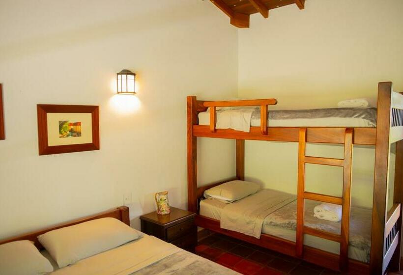 4인용 스탠다드 룸, Finca Hotel Carmonia Del Bosque
