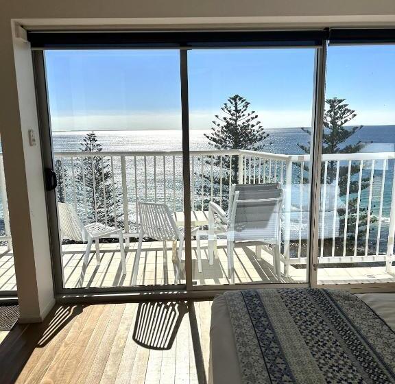 Апартаменты Deluxe 2 Спальни Вид на Море, Hillhaven Holiday Apartments