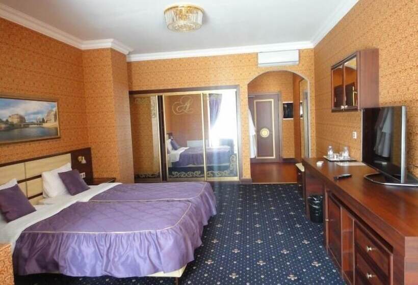 Quarto Estandar, Avshar
