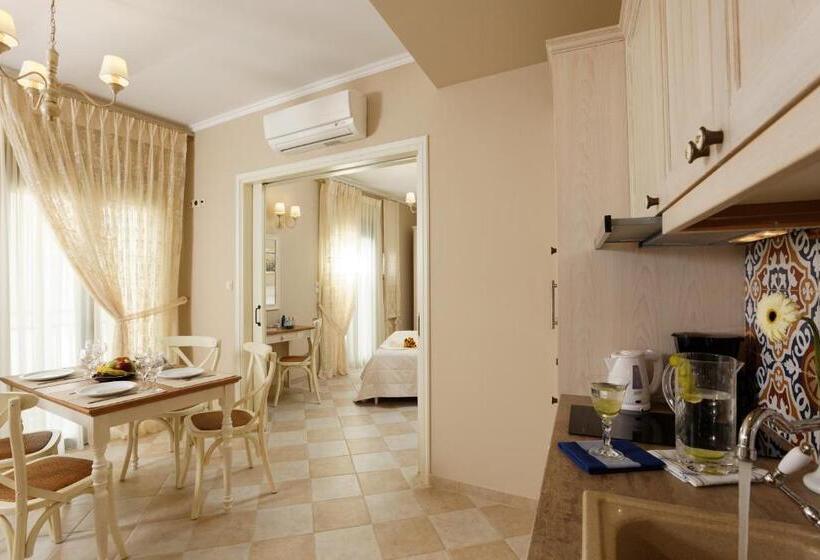 주니어 스위트, Ionia Suites