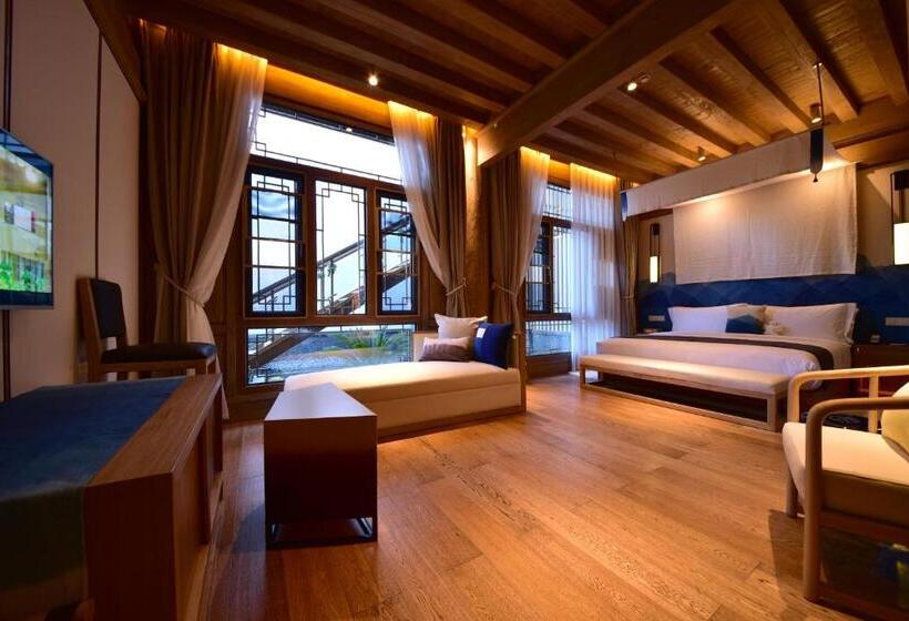 주니어 스위트, Lux Tea Horse Road Lijiang