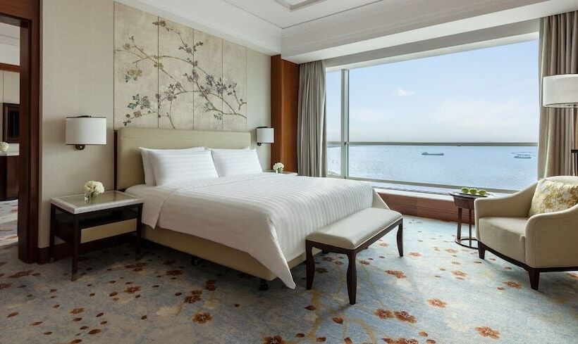 Номер Deluxe Вид на Море, Shangrila Qinhuangdao