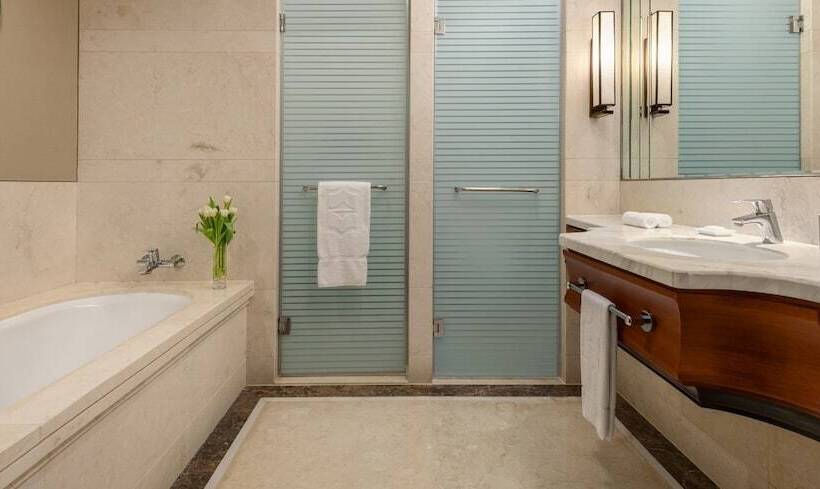 Номер Executive Вид на Море, Shangrila Qinhuangdao