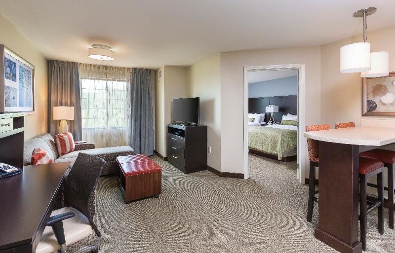 Номер Стандарт, Staybridge Suites Canton, An Ihg