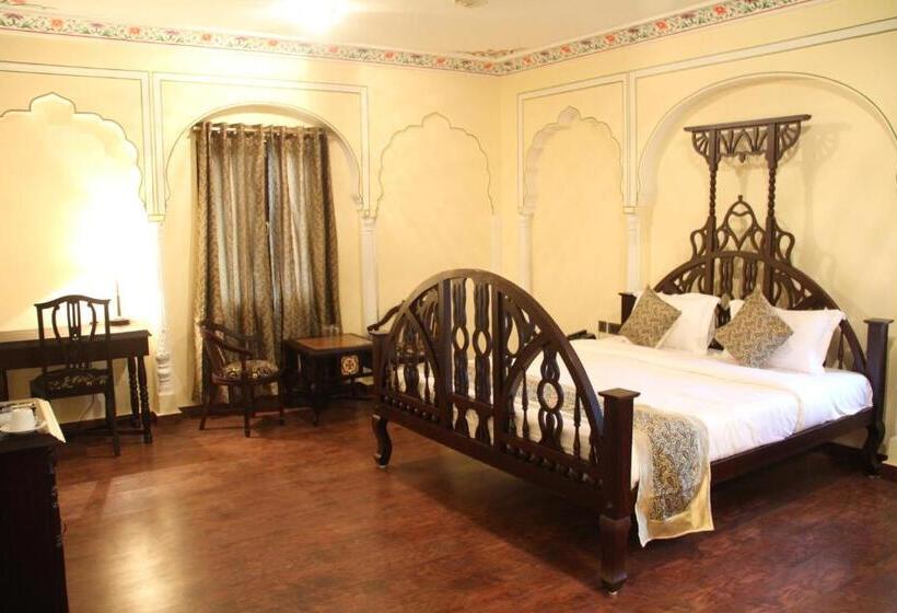 Camera Premium, Welcomheritage Traditional Haveli