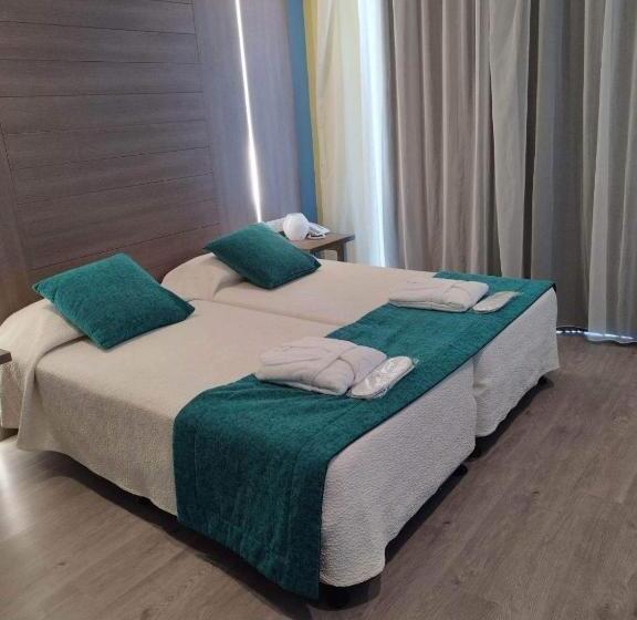Полулюкс, Melini Hotel Suites