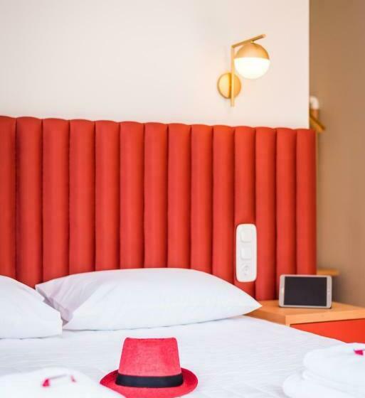 חדר סופריור עם מרפסת, Thejoy City Suites