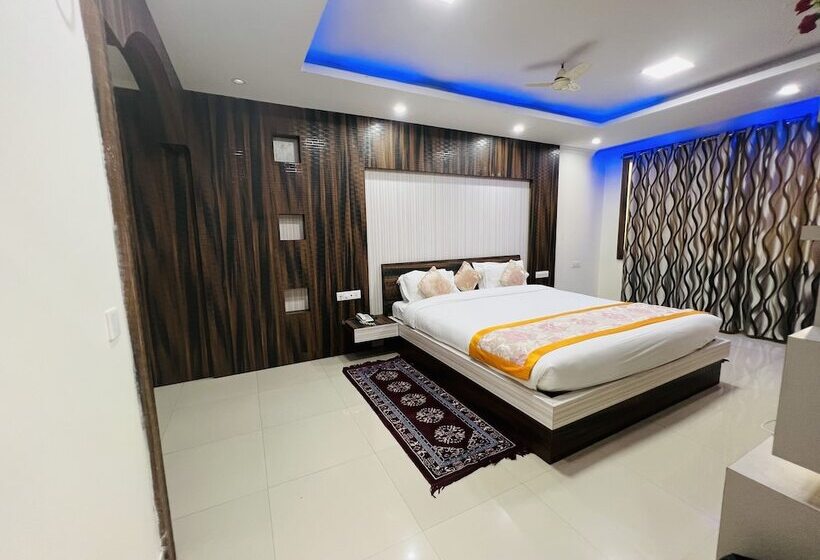 سوییت لوکس, Bodhgaya Regency