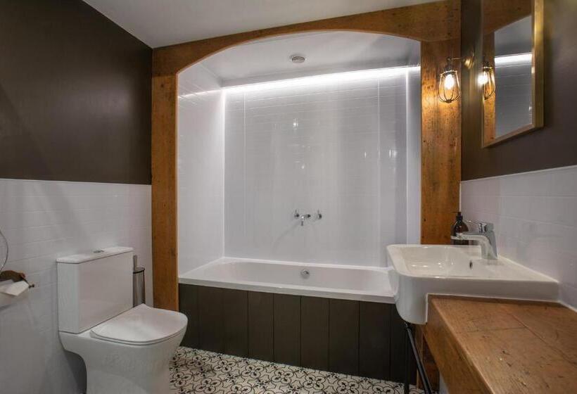 Люкс Кровать Кинг, The Bath