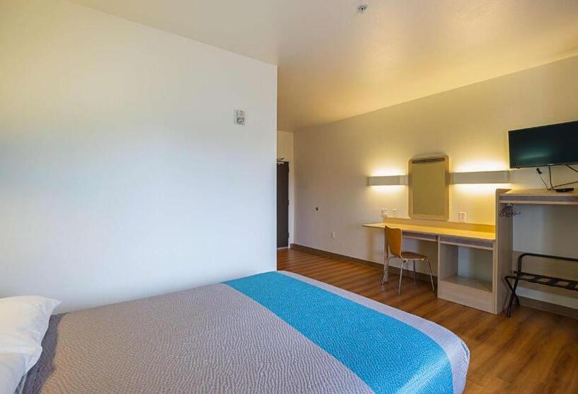 Номер Стандарт, Motel 6grand Island, Ne