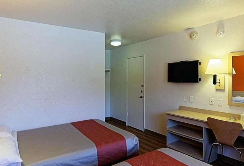 디럭스 4인 룸, Motel 6 Chico, Ca