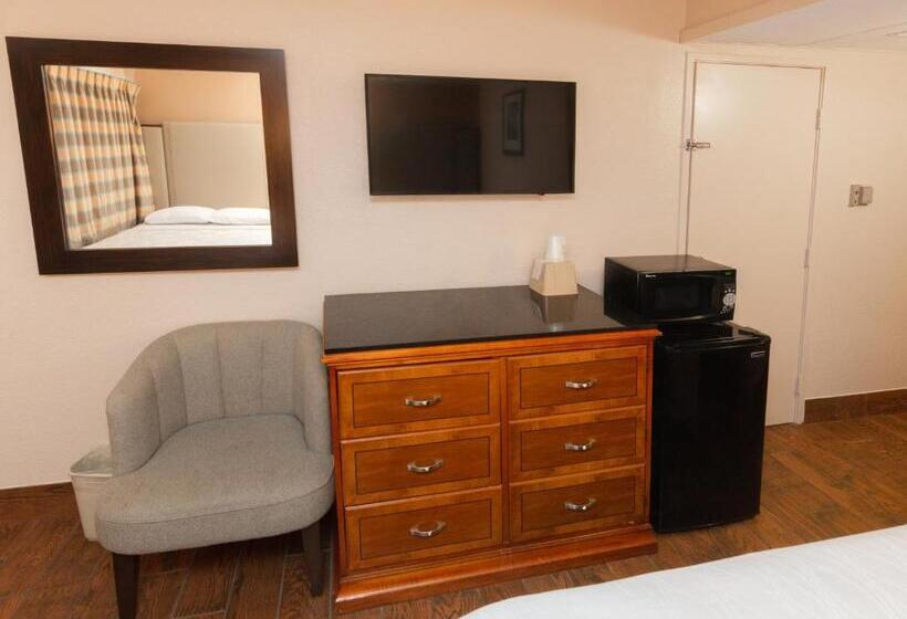 Люкс, Budgetel Inn & Suites