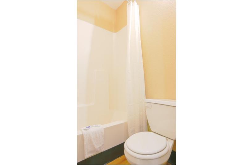 Номер Стандарт, Econo Lodge