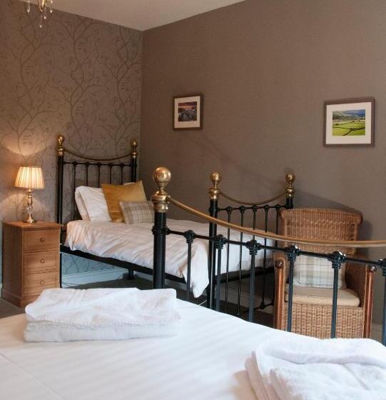 Номер Стандарт Трехместный, The Poplars Rooms & Cottages