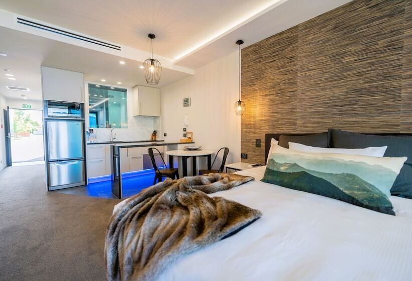Студия Премиум, Fiordland Lakeview Motel And Apartments