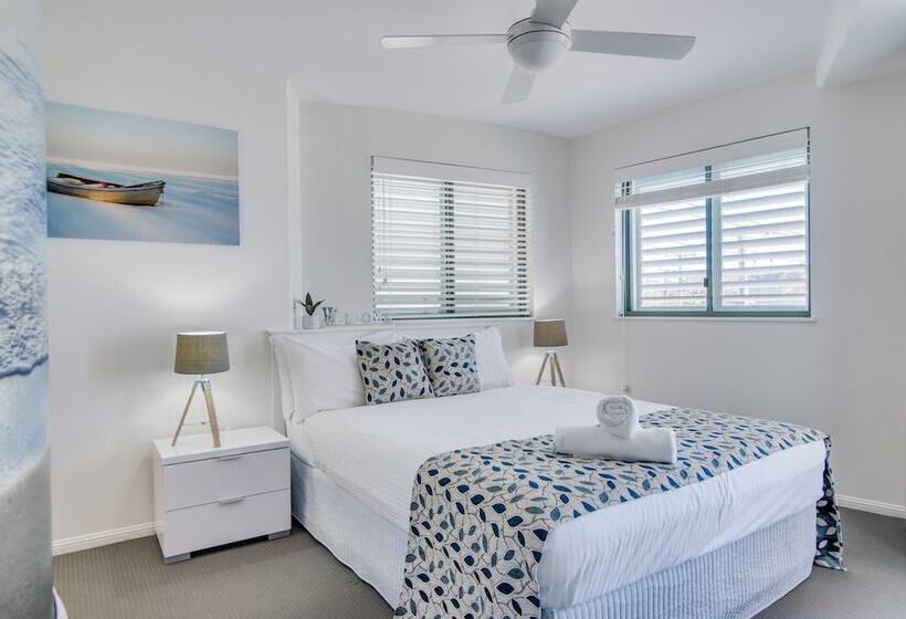 דירת 2 חדרים נוף לים, Grand Palais Boolarong Beachside Apartments