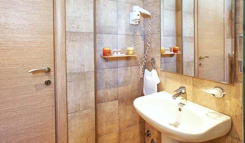 اتاق استاندارد یک نفره, Anastassiou Hotel   Bike And Motorcycle Friendly