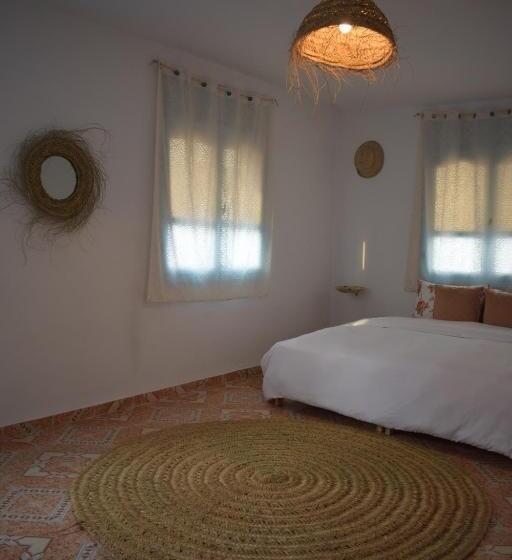 غرفة قياسية, Sunny Wave Taghazout Surf & Yoga