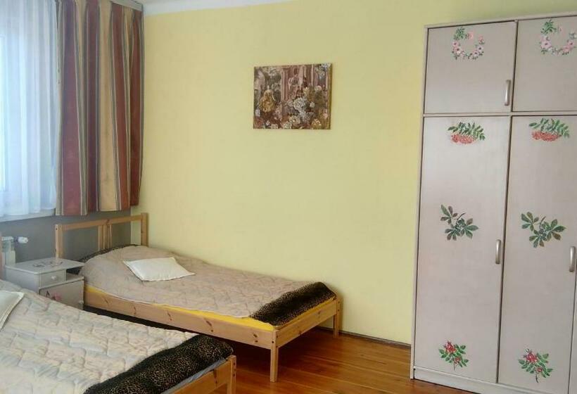 Четырехместный Номер Стандарт, Jurajska Bajka