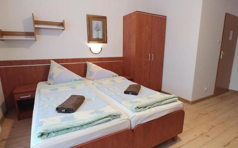 Quarto Triplo Estandar com Sacada, Riwiera Dźwirzyno