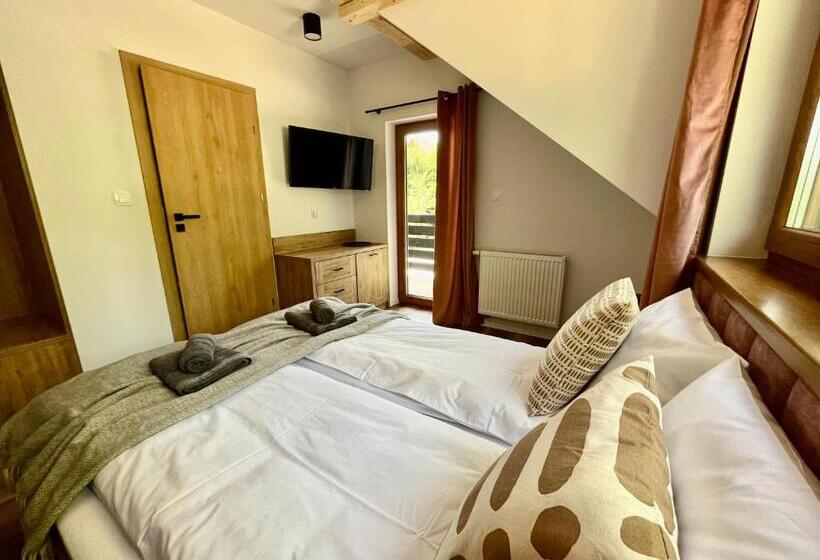 Quarto Estandar Cama King, Donikąd