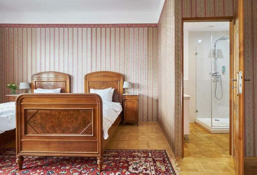 Номер Стандарт, Boutique Pałac Warmątowice Sienkiewiczowskie