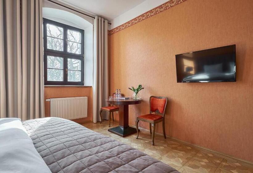 Студия Стандарт, Boutique Pałac Warmątowice Sienkiewiczowskie