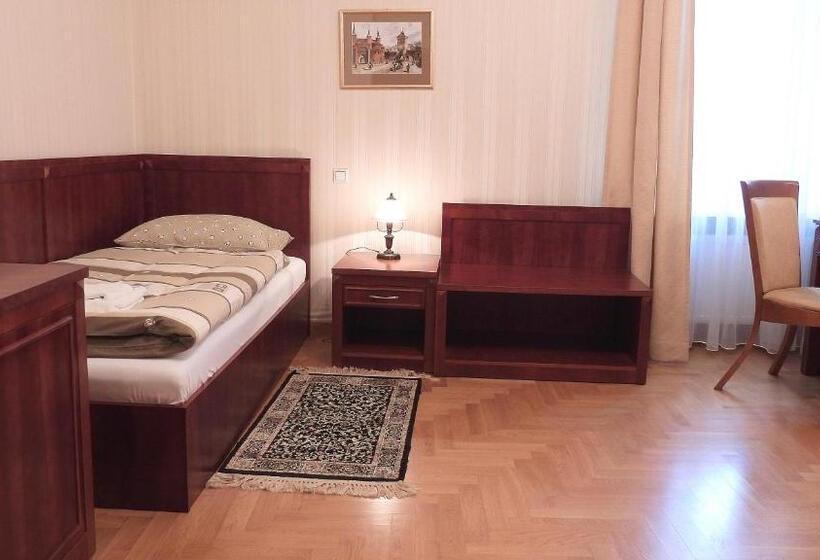 Номер Стандарт, Pokoje Gościnne Pałac W Balicach Instytut Zootechniki Pib