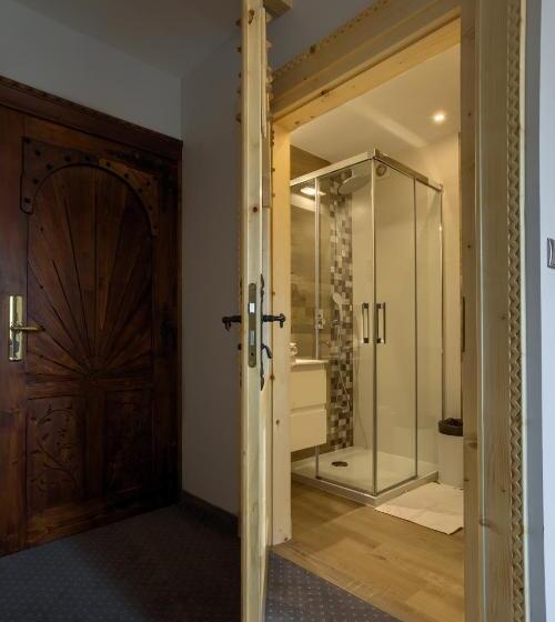 Люкс с Балконом, Eco Villa Grand Karpatia Ski&spa