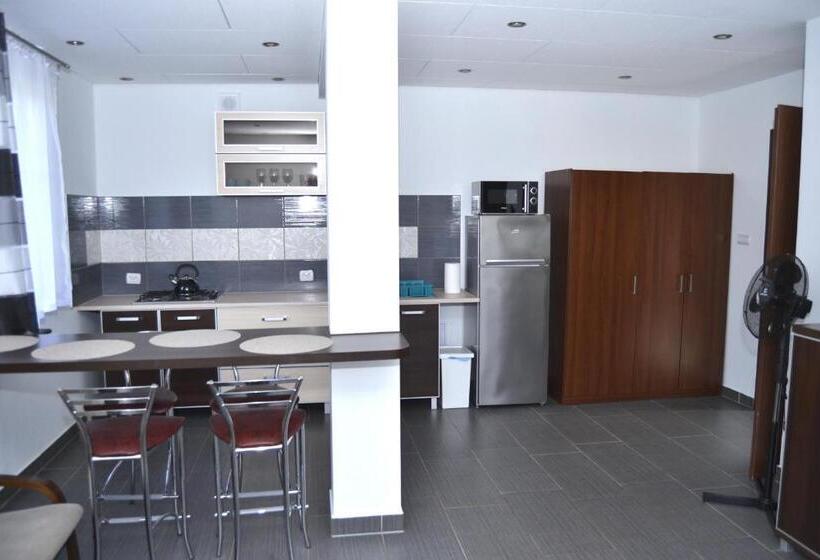 Люкс Повышенной Комфортности, Apartamenty, Domki, Wędkowanie