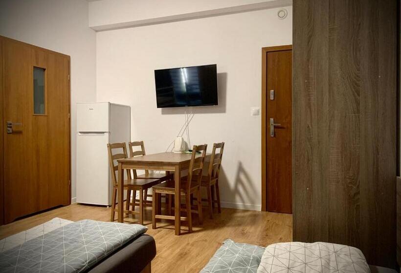 Четырехместный Номер Стандарт, Hostel Sportowa