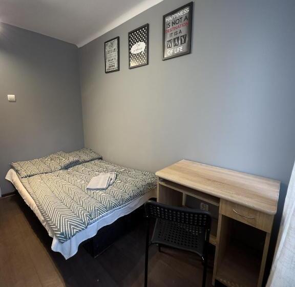 Номер Стандарт, Kwadrat B&b Jałowego