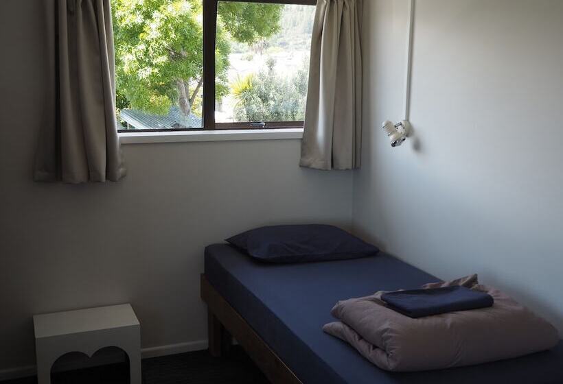 Номер Стандарт, Tasman Bay Backpackers