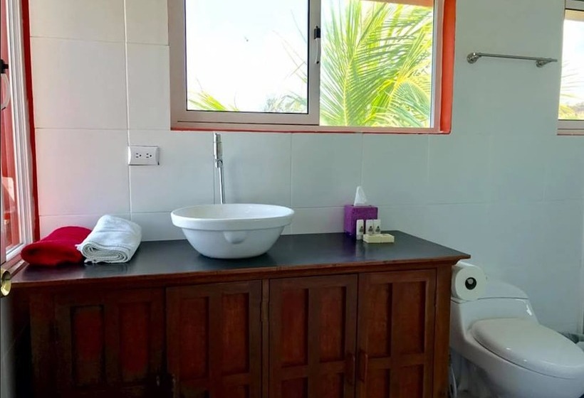 اتاق استاندارد با چشم‌انداز دریا, Sabas Beach Resort