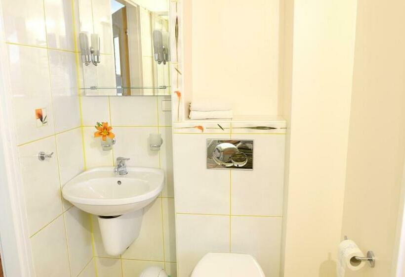 Студия Стандарт, Guest House Wiejska Sielanka