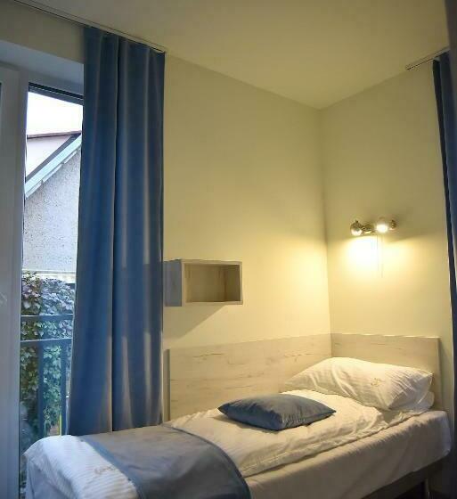 Quarto Estandar Individual, Pensjonat Alka