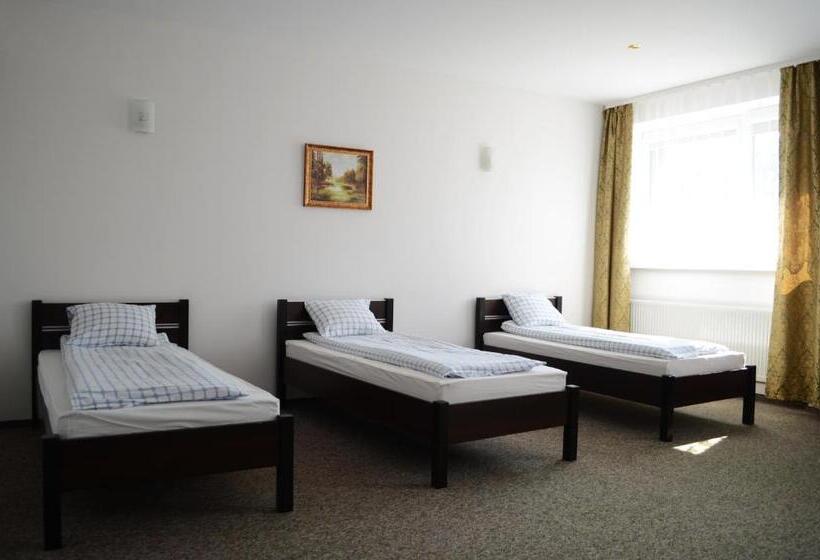 3-Bett-Standardzimmer, Willa Sailor Pabianice