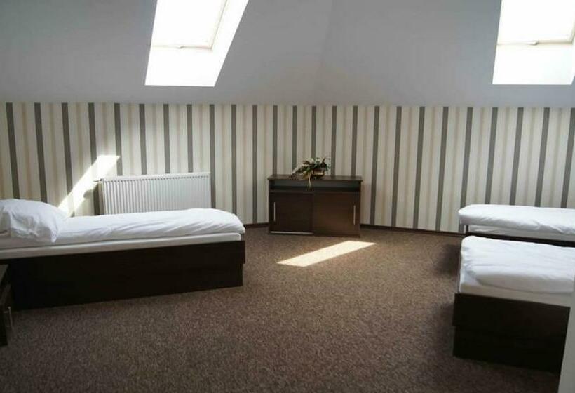 Четырехместный Номер Стандарт, Motel Restauracja Ballaton