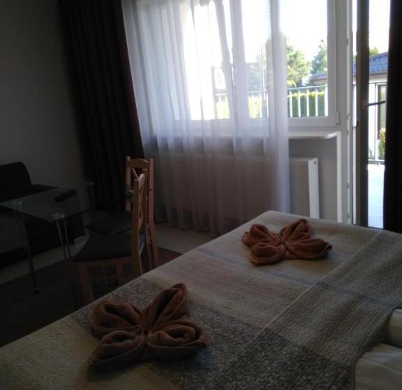חדר סטנדרט לשלושה, Villa Eleven
