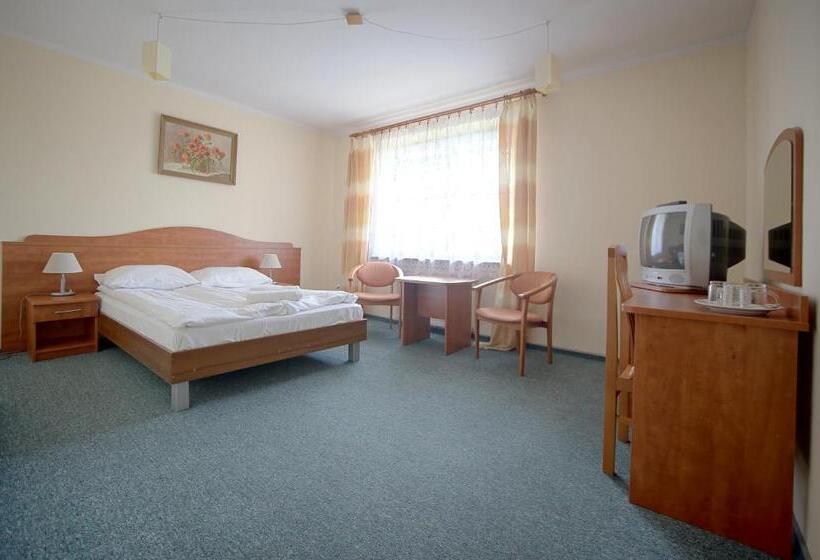 Quarto Triplo Estandar, Willa Park