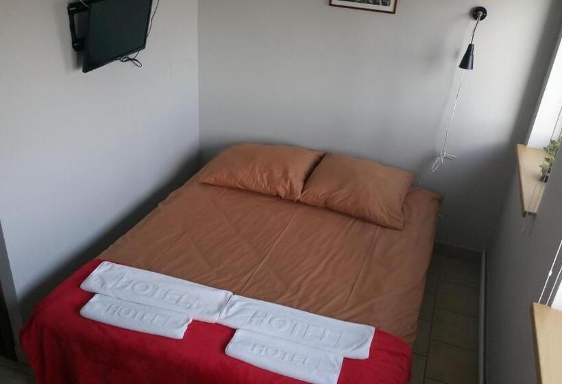 Номер Стандарт, Hostel Bazar