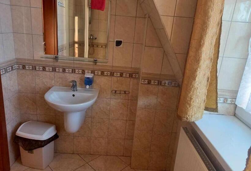 Номер Стандарт Трехместный, Miltex