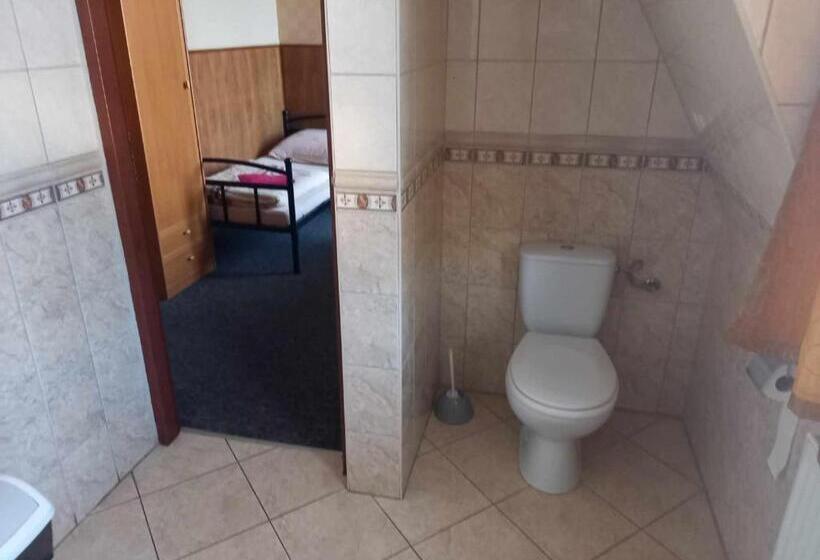 Номер Стандарт Трехместный, Miltex